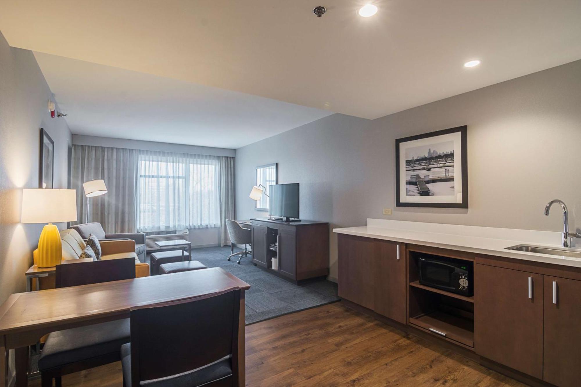 Hampton Inn Chicago North-Loyola Station, Il Exterior photo