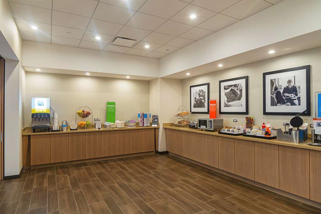 Hampton Inn Chicago North-Loyola Station, Il Restaurant photo